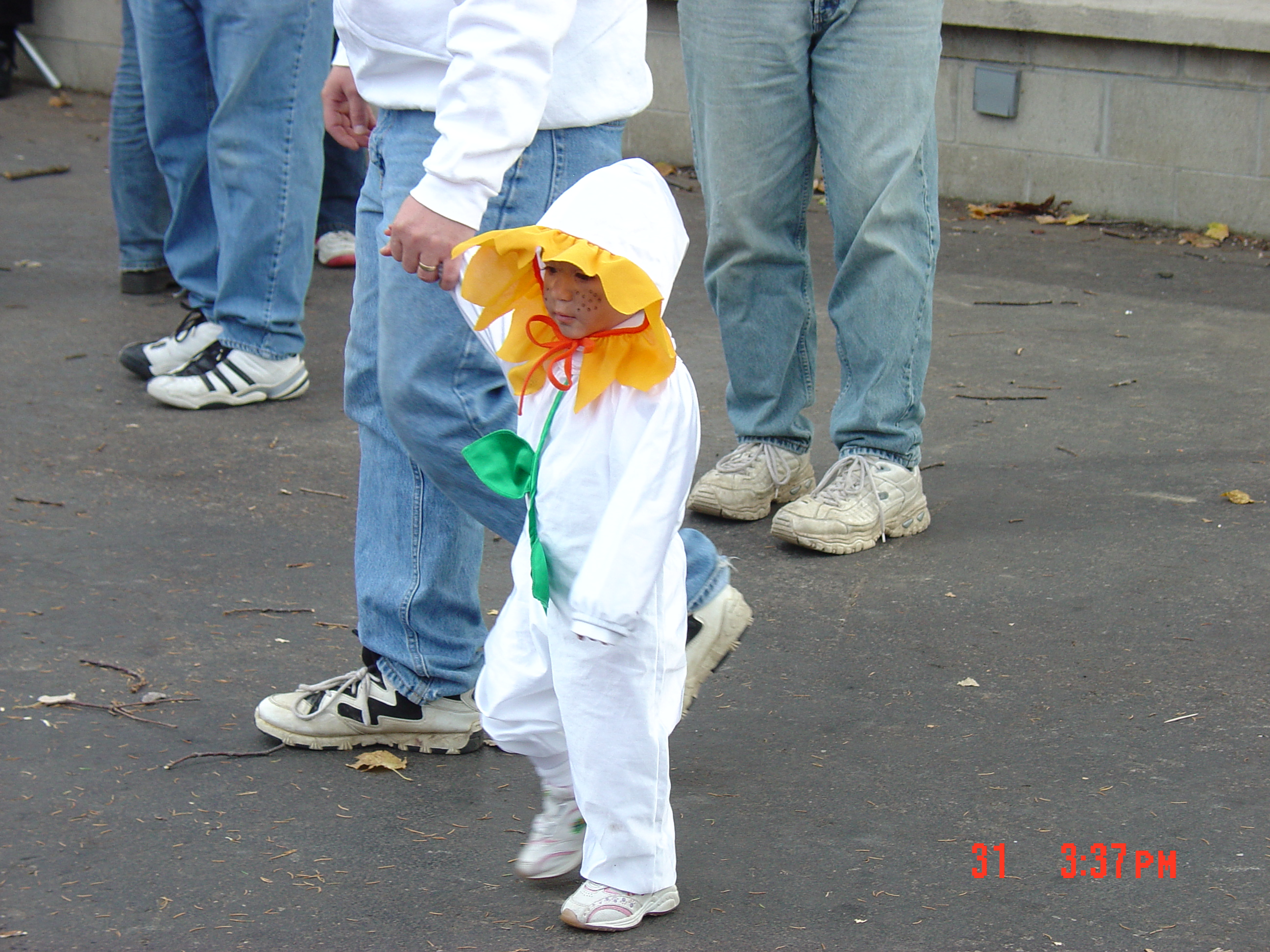 trick or treat parade from 2004 34